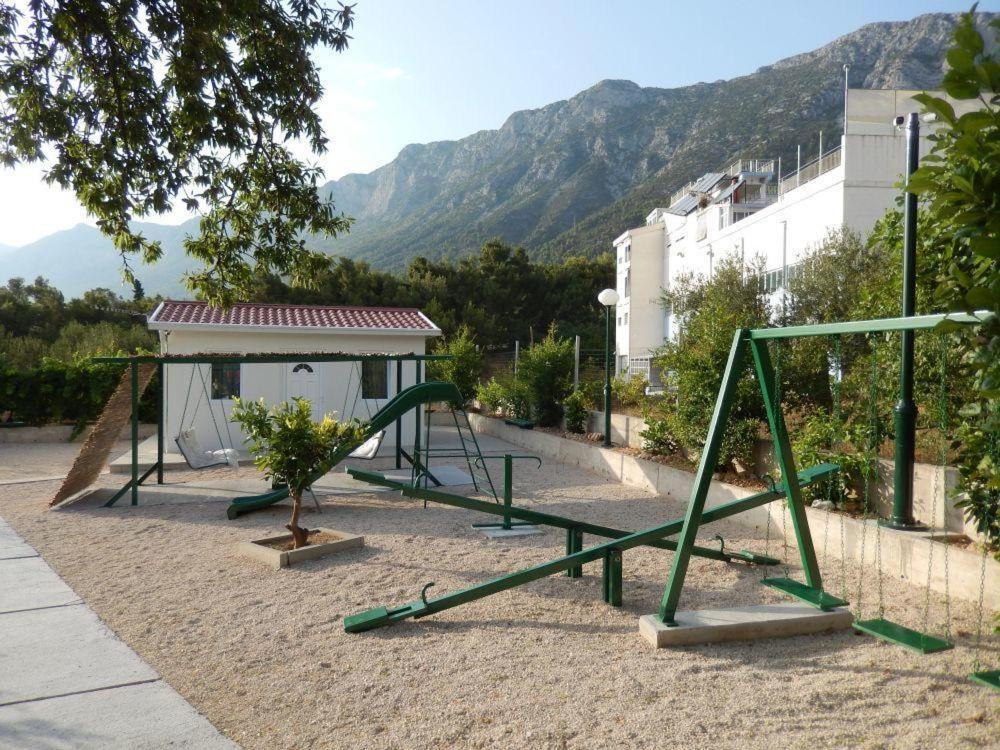 Hotel Lukas Gradac  Exterior foto