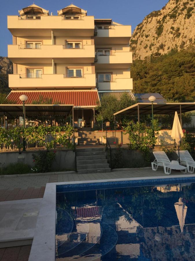 Hotel Lukas Gradac  Exterior foto